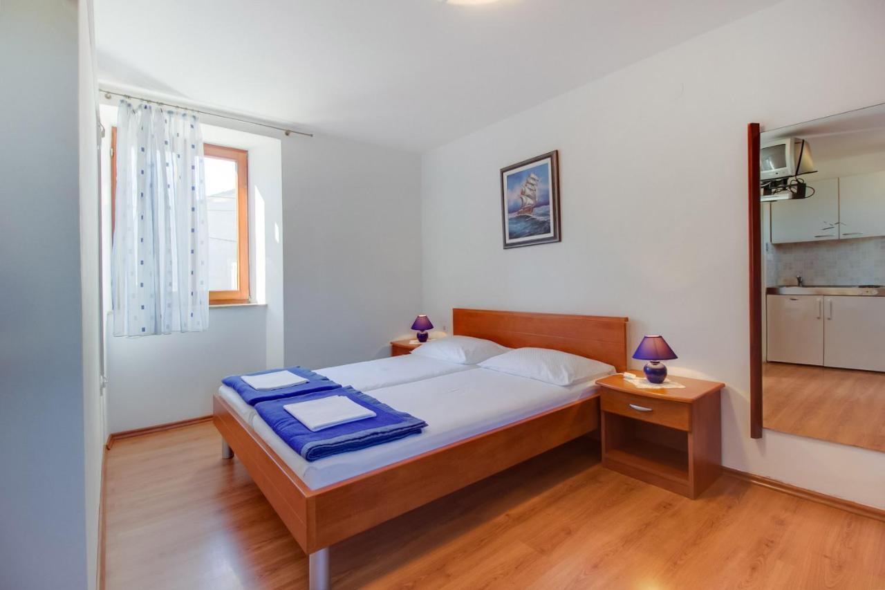 Apartments Rosa Mali Lošinj Kültér fotó
