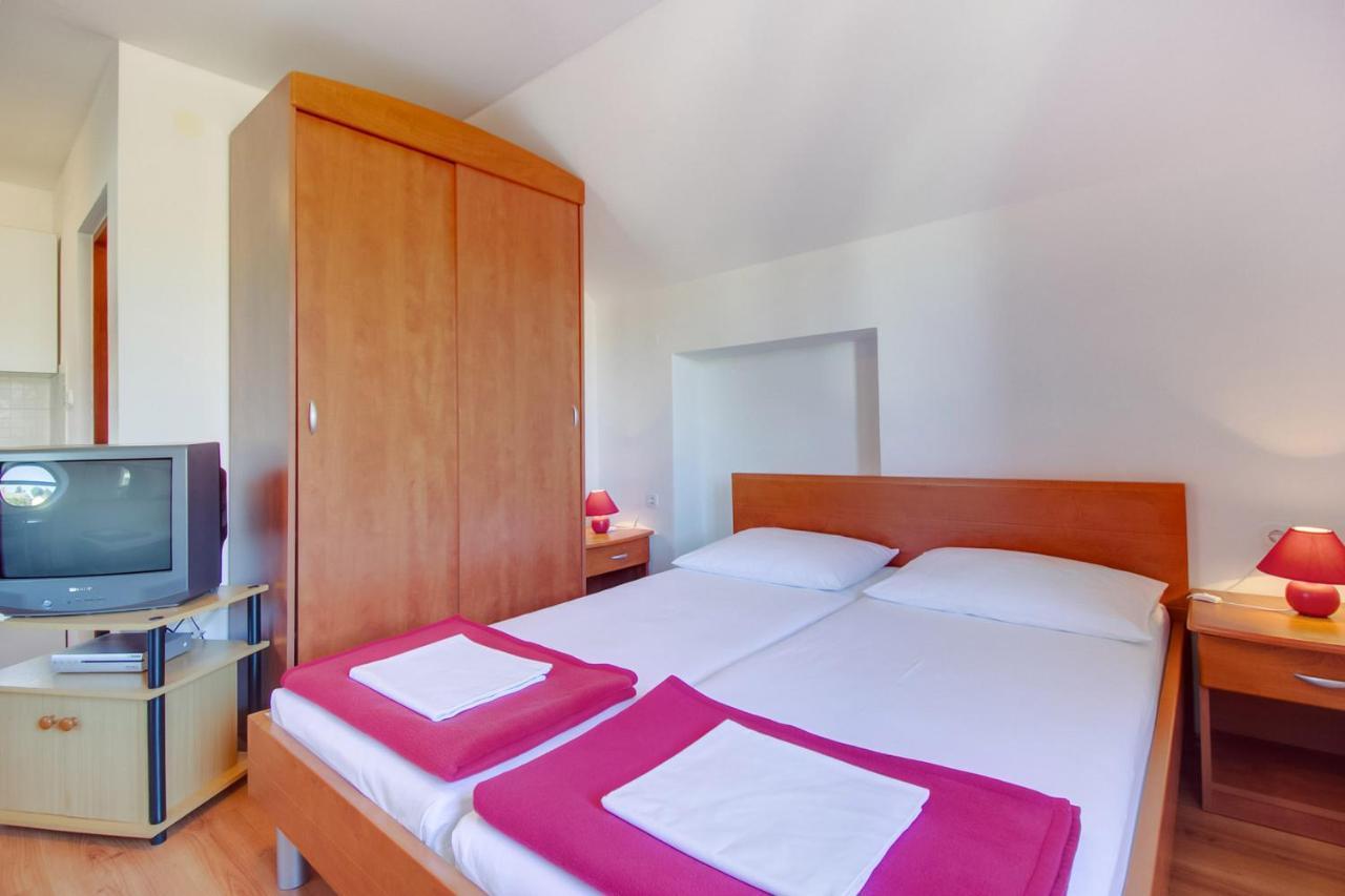 Apartments Rosa Mali Lošinj Kültér fotó