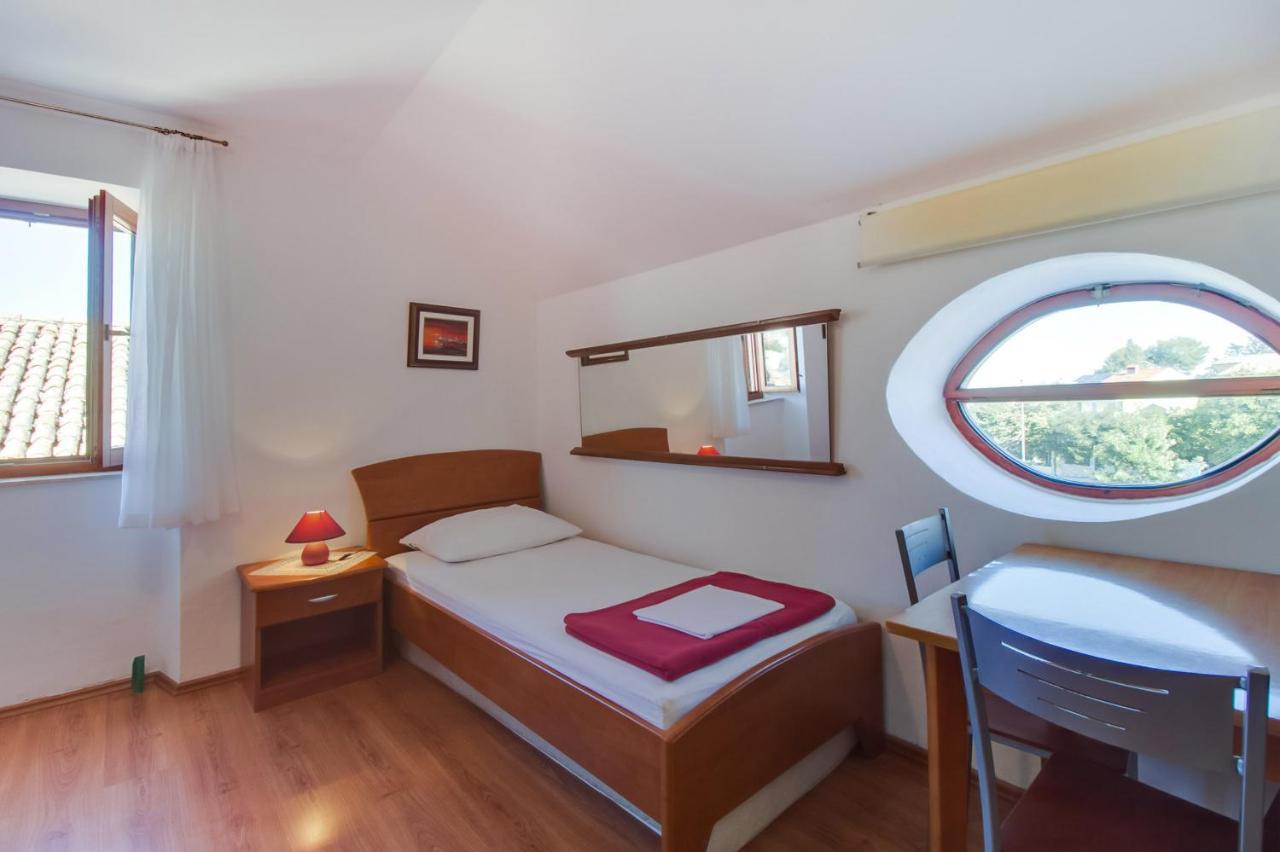 Apartments Rosa Mali Lošinj Kültér fotó