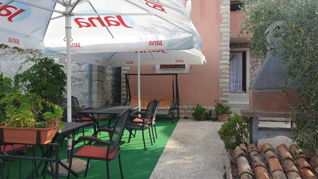Apartments Rosa Mali Lošinj Kültér fotó