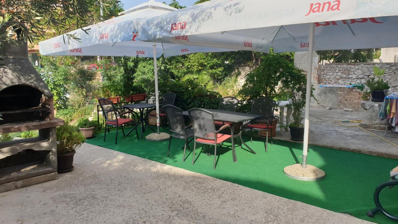 Apartments Rosa Mali Lošinj Kültér fotó